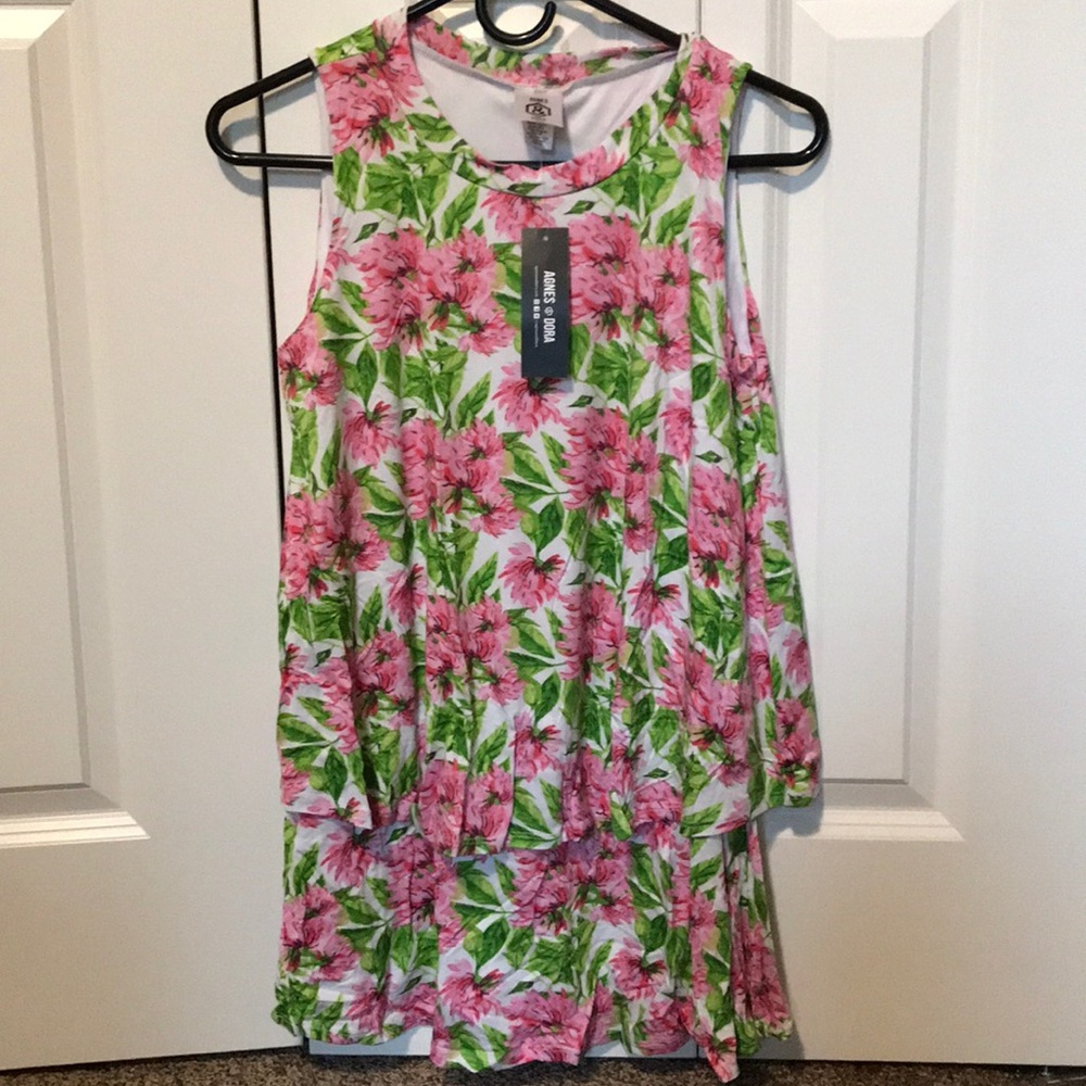 NWT tropical floral print 🌺🌸 warm and beautiful